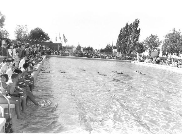 Apertura de las piscinas en junio de 1997.