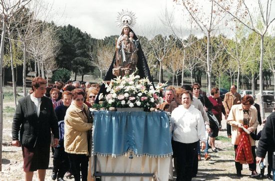 Romería de la Virgen de Luguillas. Año 2000.
