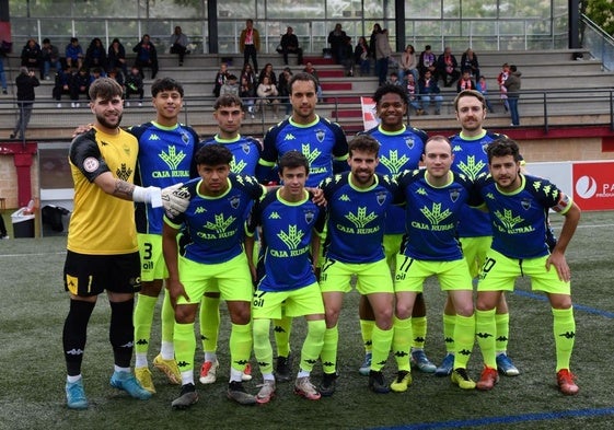 Once con el que saltó el Tordesillas al campo de Santa Marta.