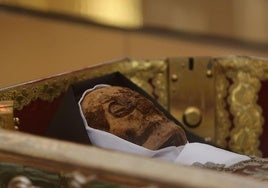 Exposición de Santa Teresa en Alba de Tormes para su veneración.