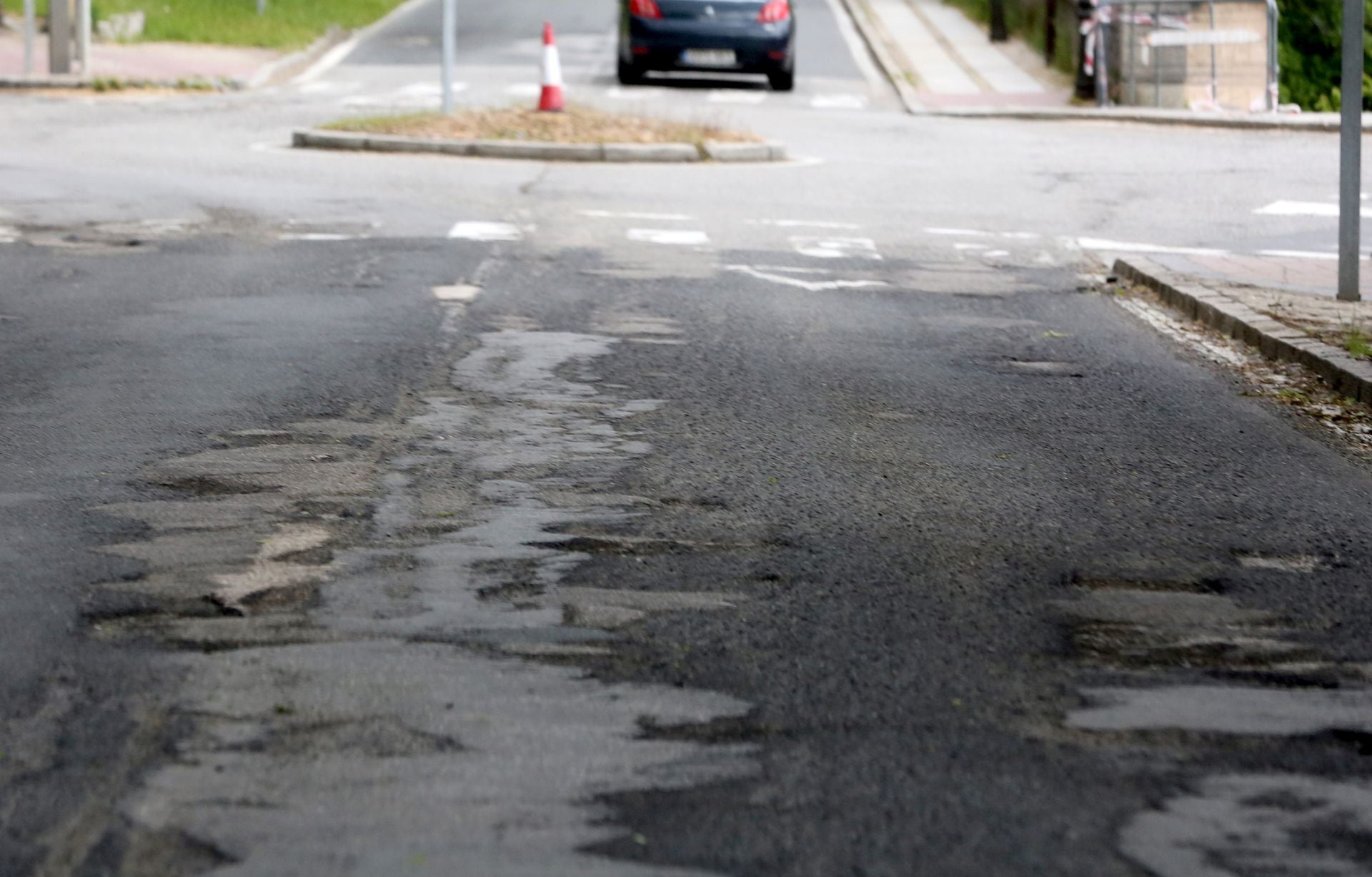 Fotos: el paseo de Santo Domingo, lleno de baches antes del inicio de las obras