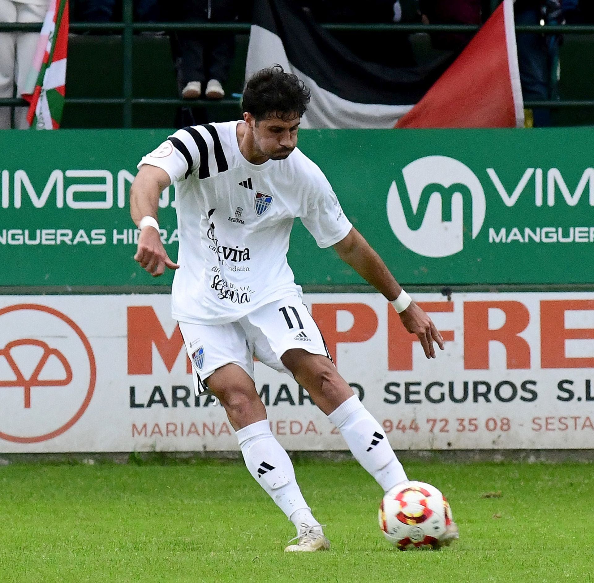 Fotos del partido entre el Sestao y la Segoviana