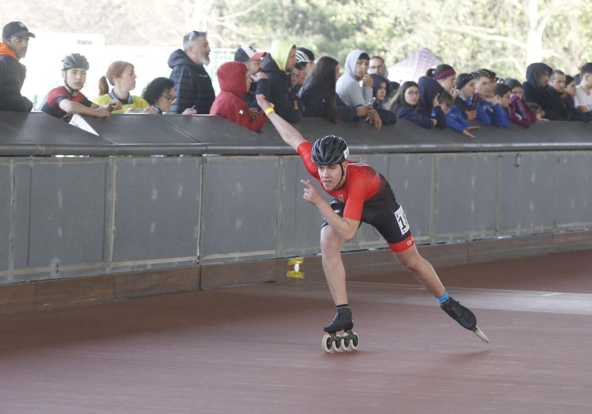 Abades se prepara para vibrar con la gran carrera de patinaje de velocidad