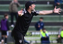 Ramsés, durante el partido de este domingo ante el Sestao.