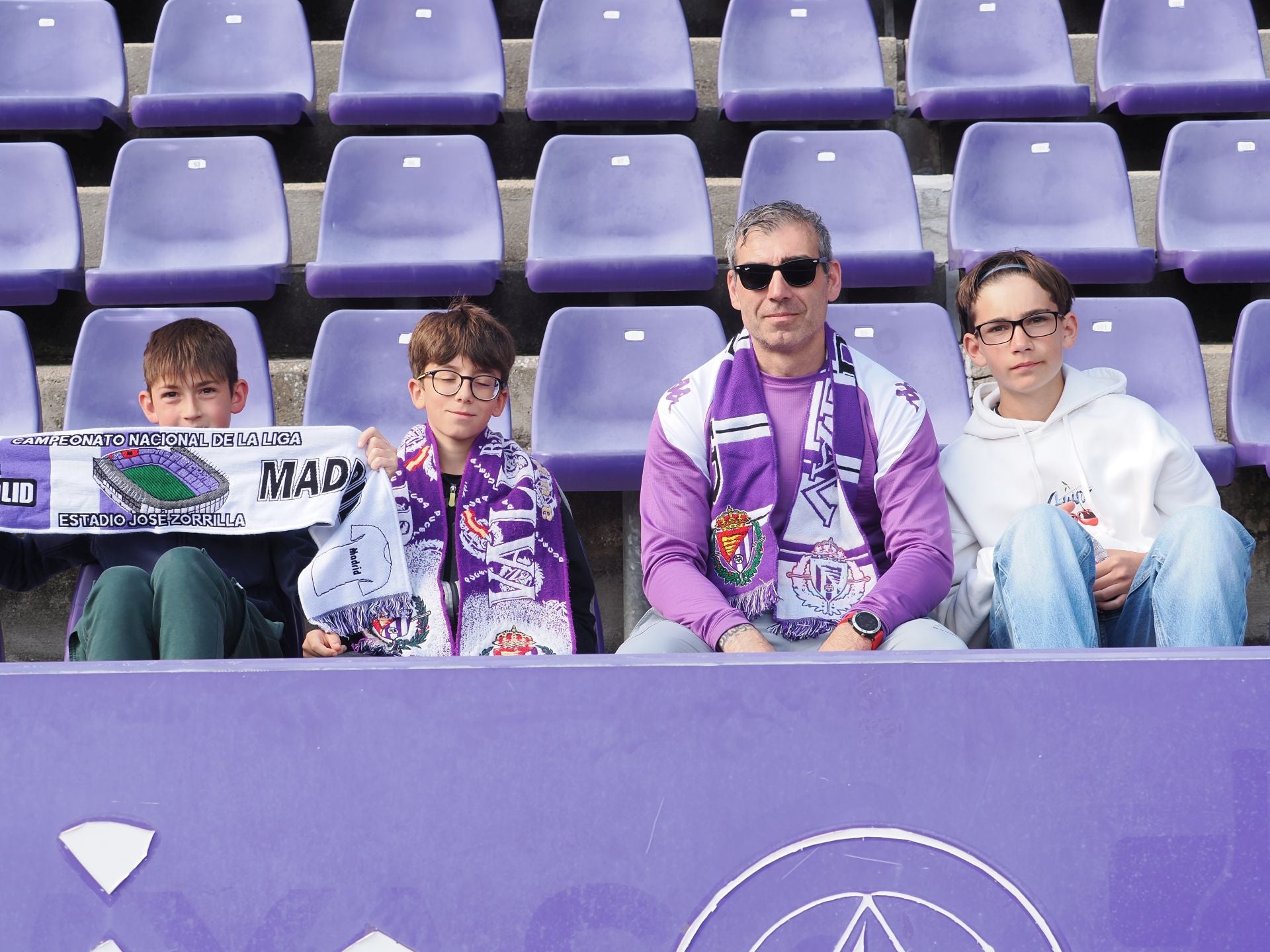 Búscate en la grada del Real Valladolid - Girona (1/3)