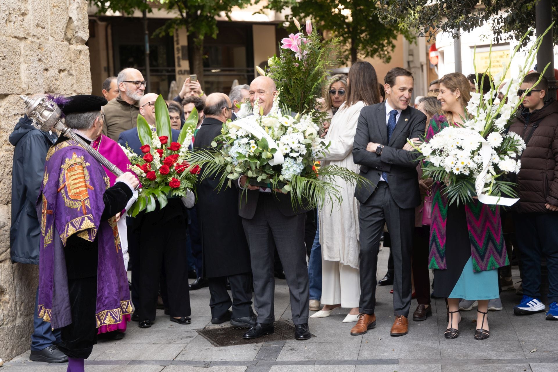La ofrenda floral y la procesión de San Pedro Regalado en Valladolid