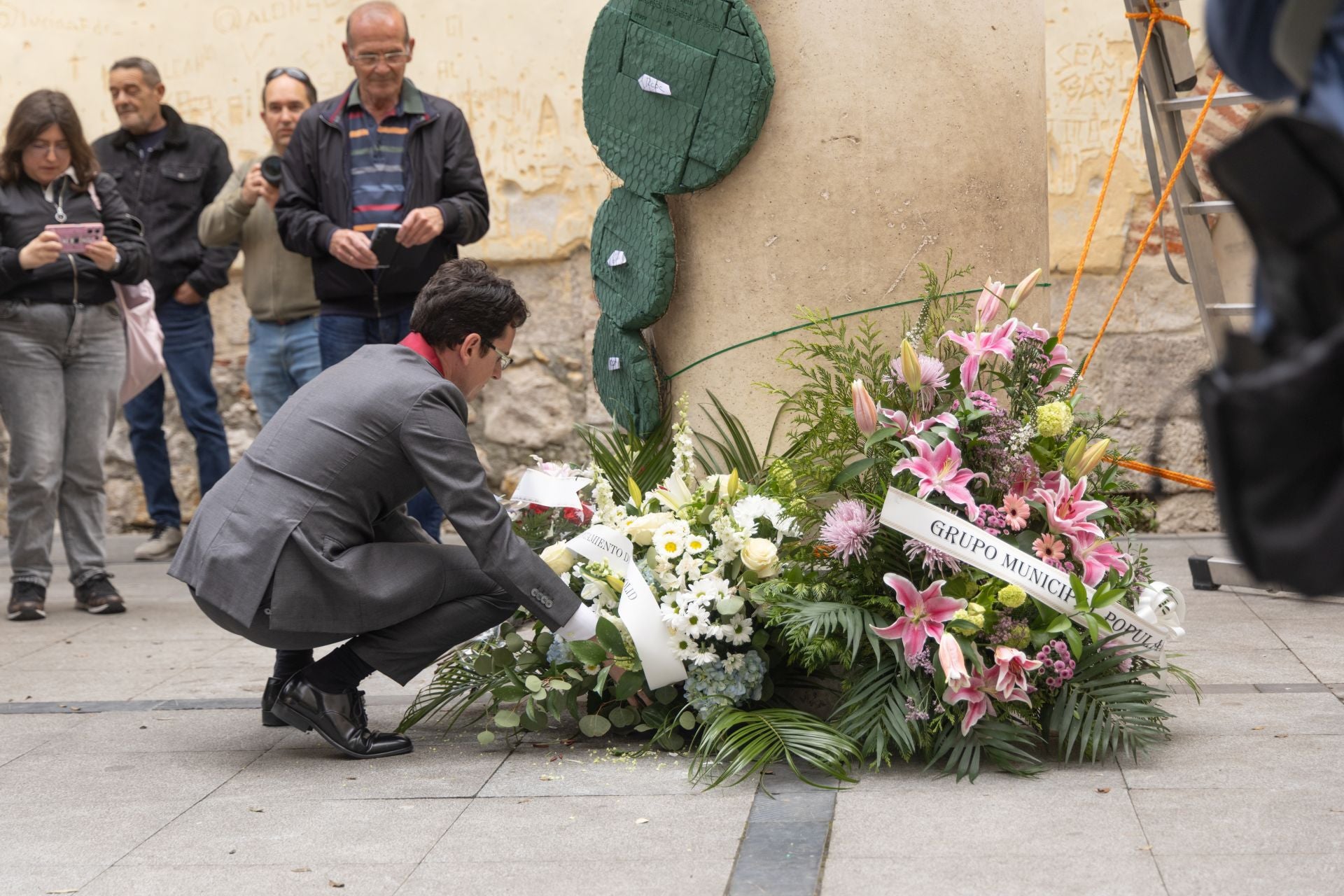 La ofrenda floral y la procesión de San Pedro Regalado en Valladolid