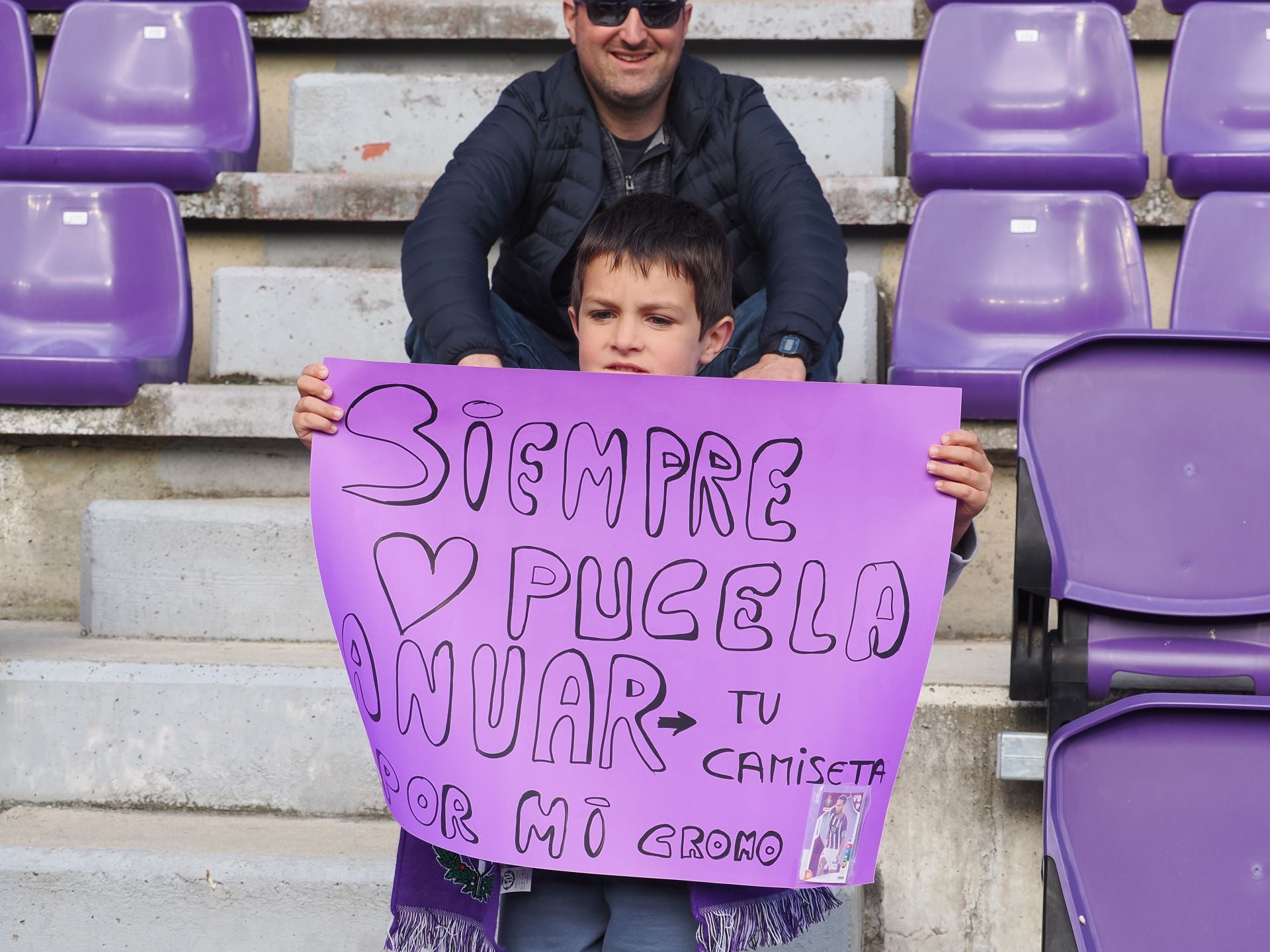 Búscate en la grada del Real Valladolid - Girona (1/3)