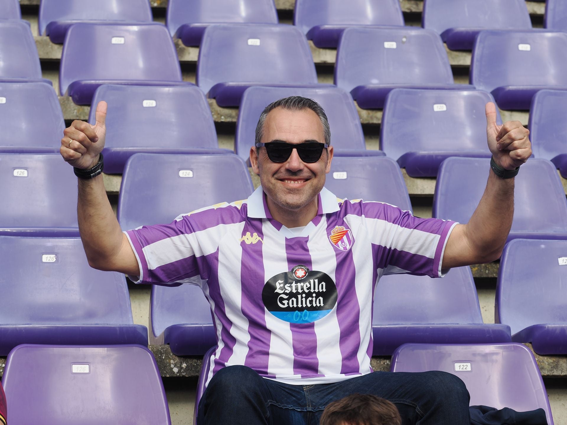 Búscate en la grada del Real Valladolid - Girona (2/3)