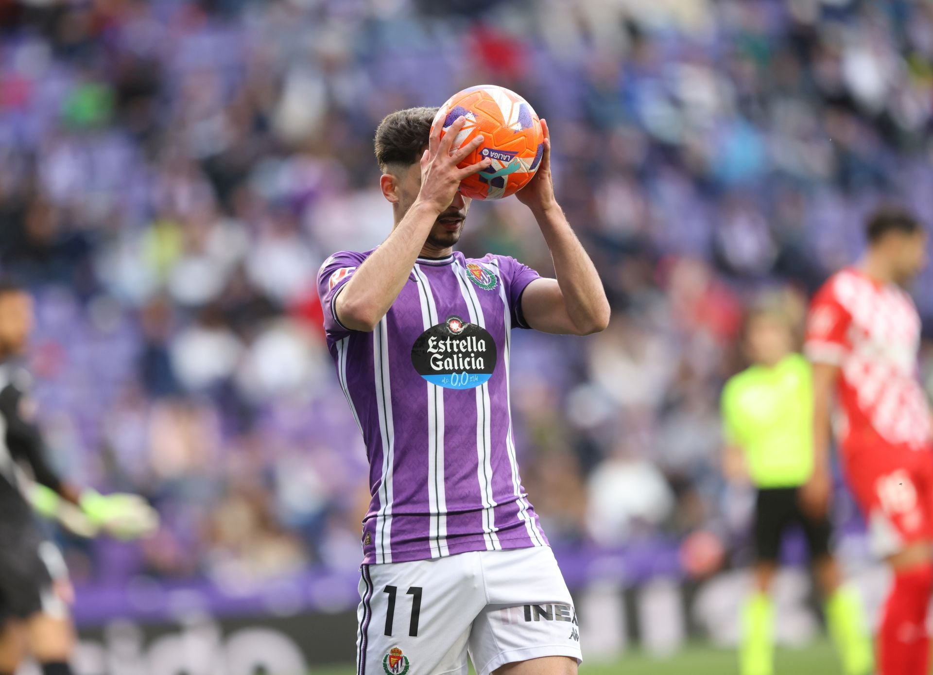 La derrota del Real Valladolid ante el Girona, en imágenes