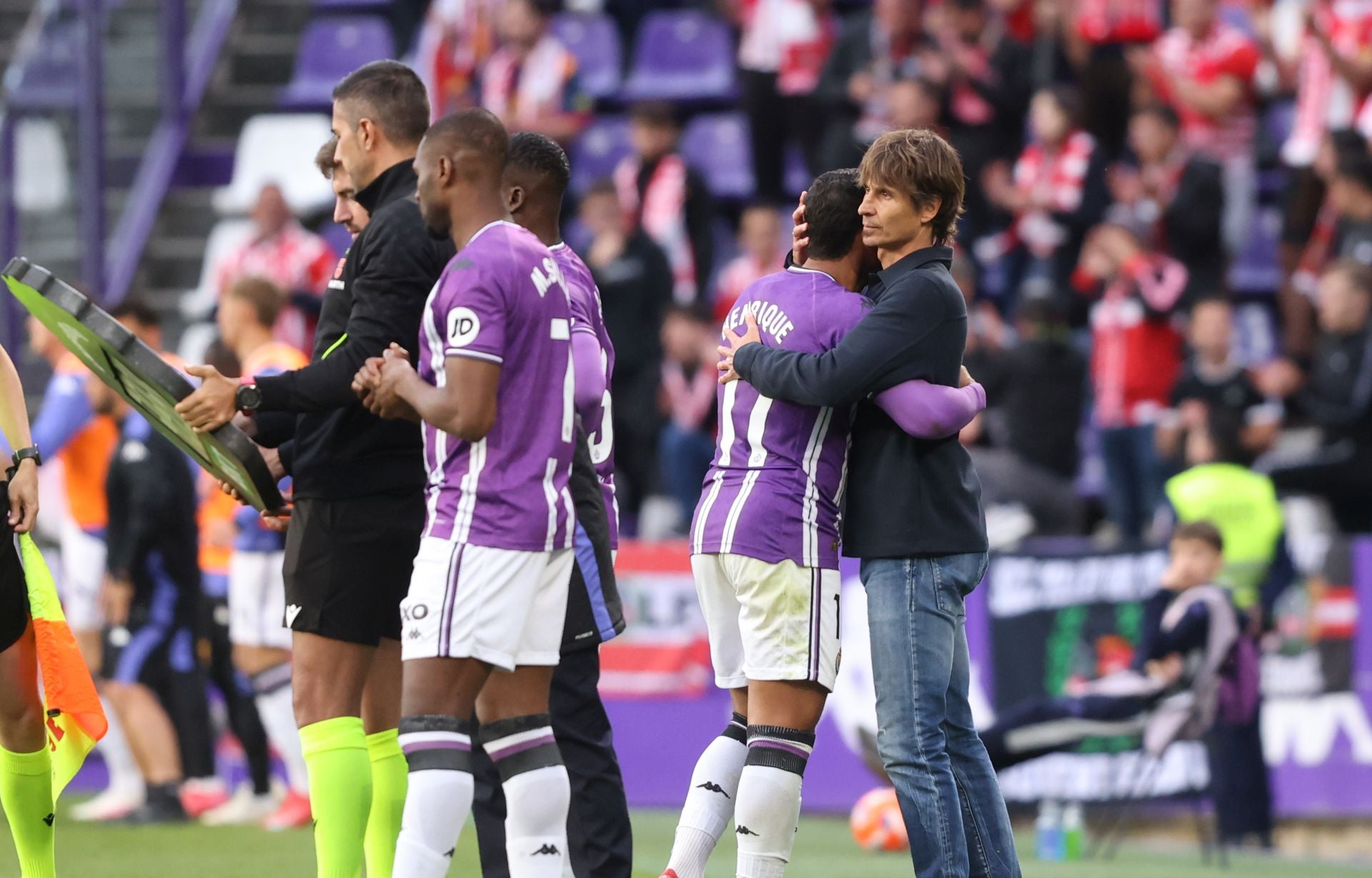 La derrota del Real Valladolid ante el Girona, en imágenes
