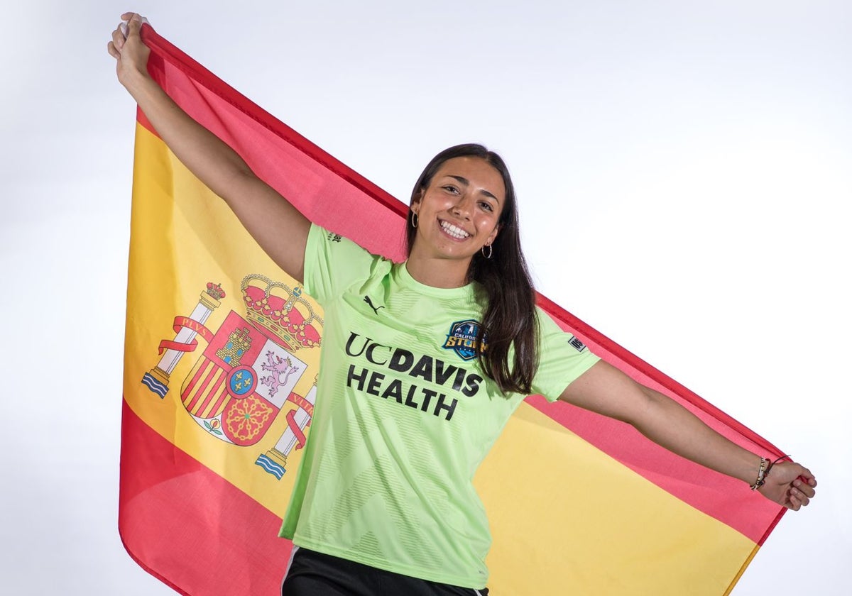 Carlota Alcalde, vallisoletana y jugadora de fútbol profesional en EEUU y actualmente en Polonia.