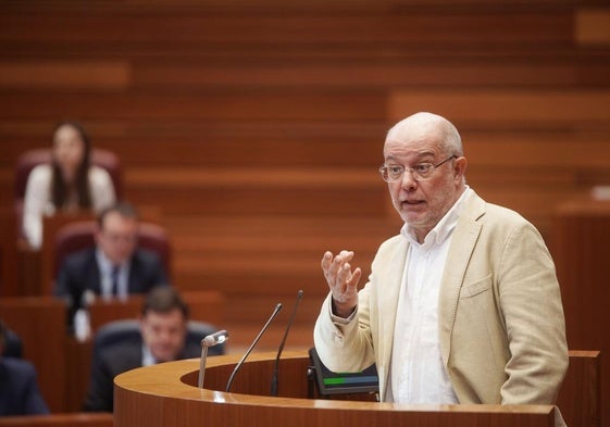 Francisco Igea, durante el Pleno de este miércoles en las Cortes.