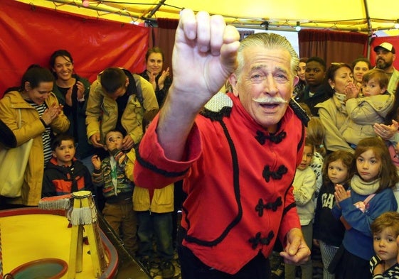 Sesión del Circo de las Pulgas, este martes.