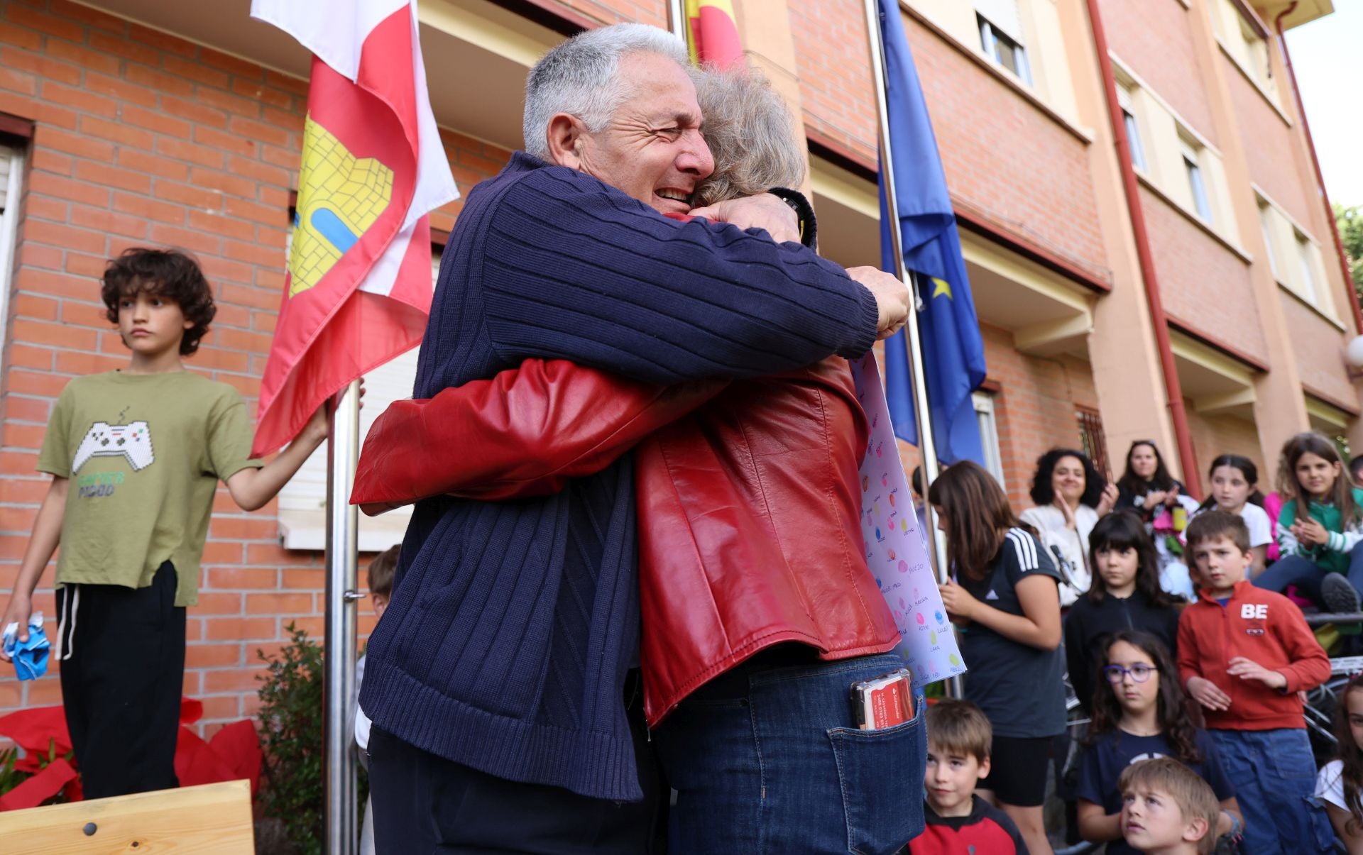 Las imágenes del homenaje al conserje José Luis Cuadrado en Valladolid