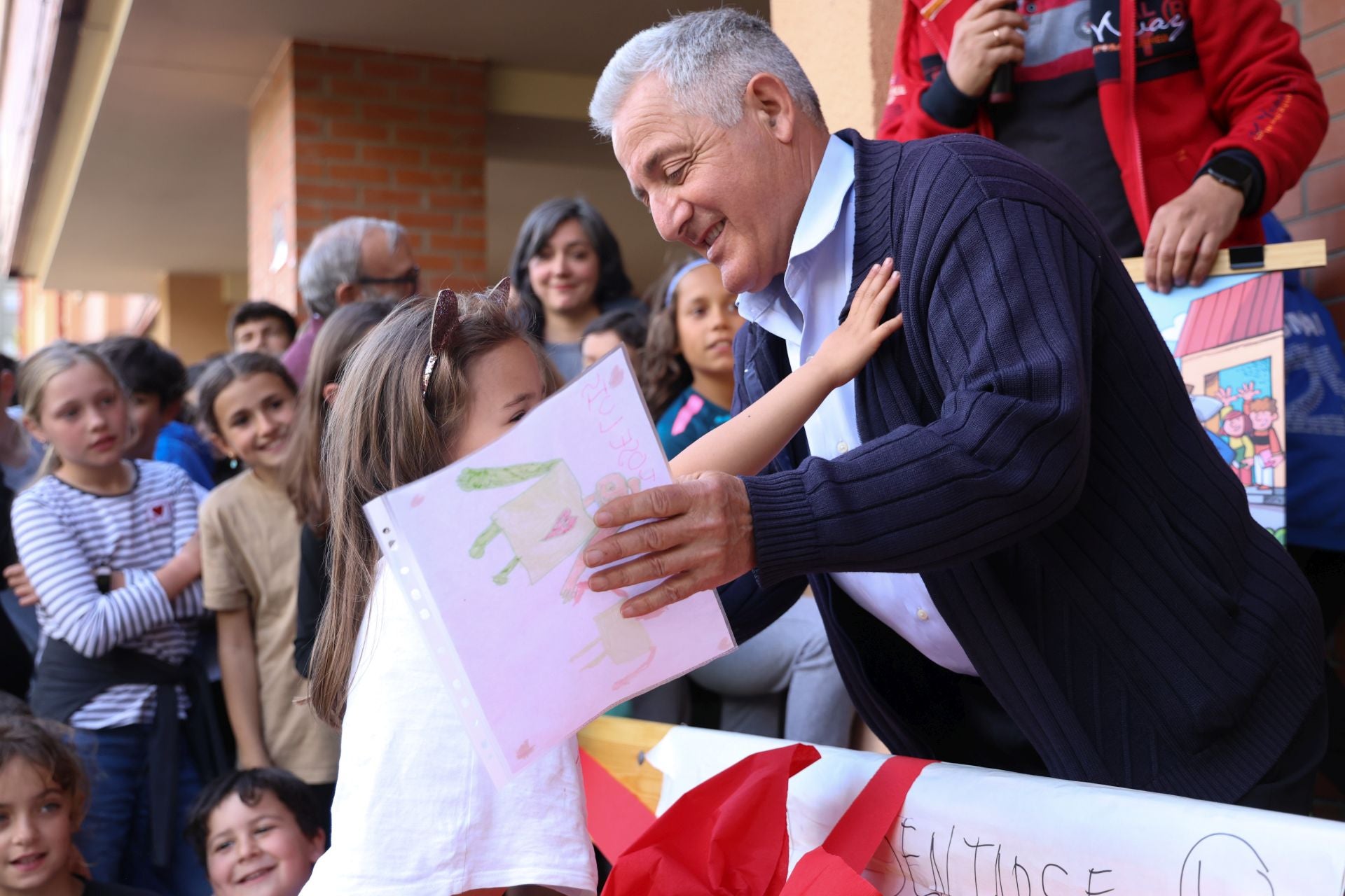 Las imágenes del homenaje al conserje José Luis Cuadrado en Valladolid