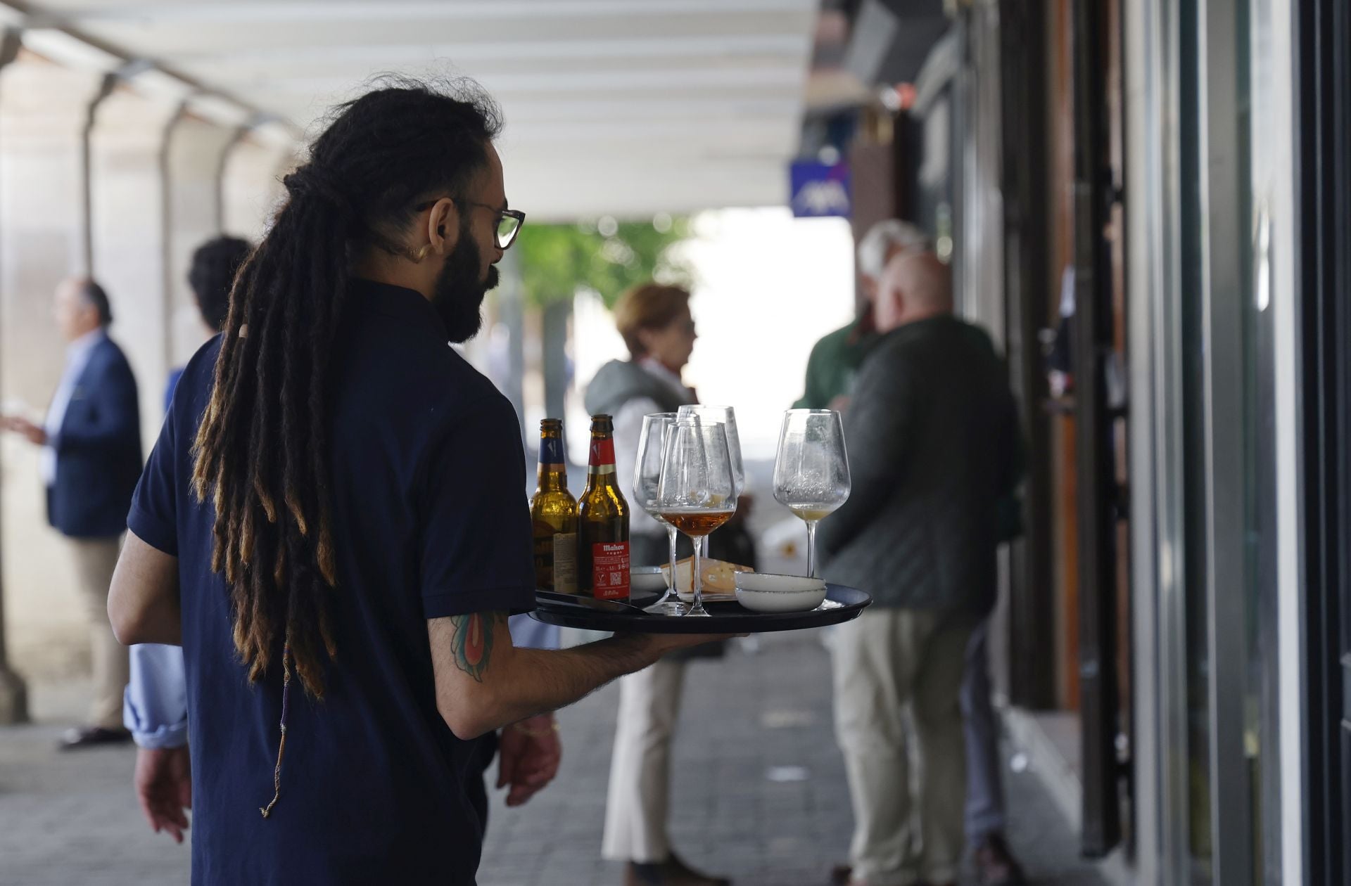 El buen tiempo anima las terrazas hosteleras en Palencia