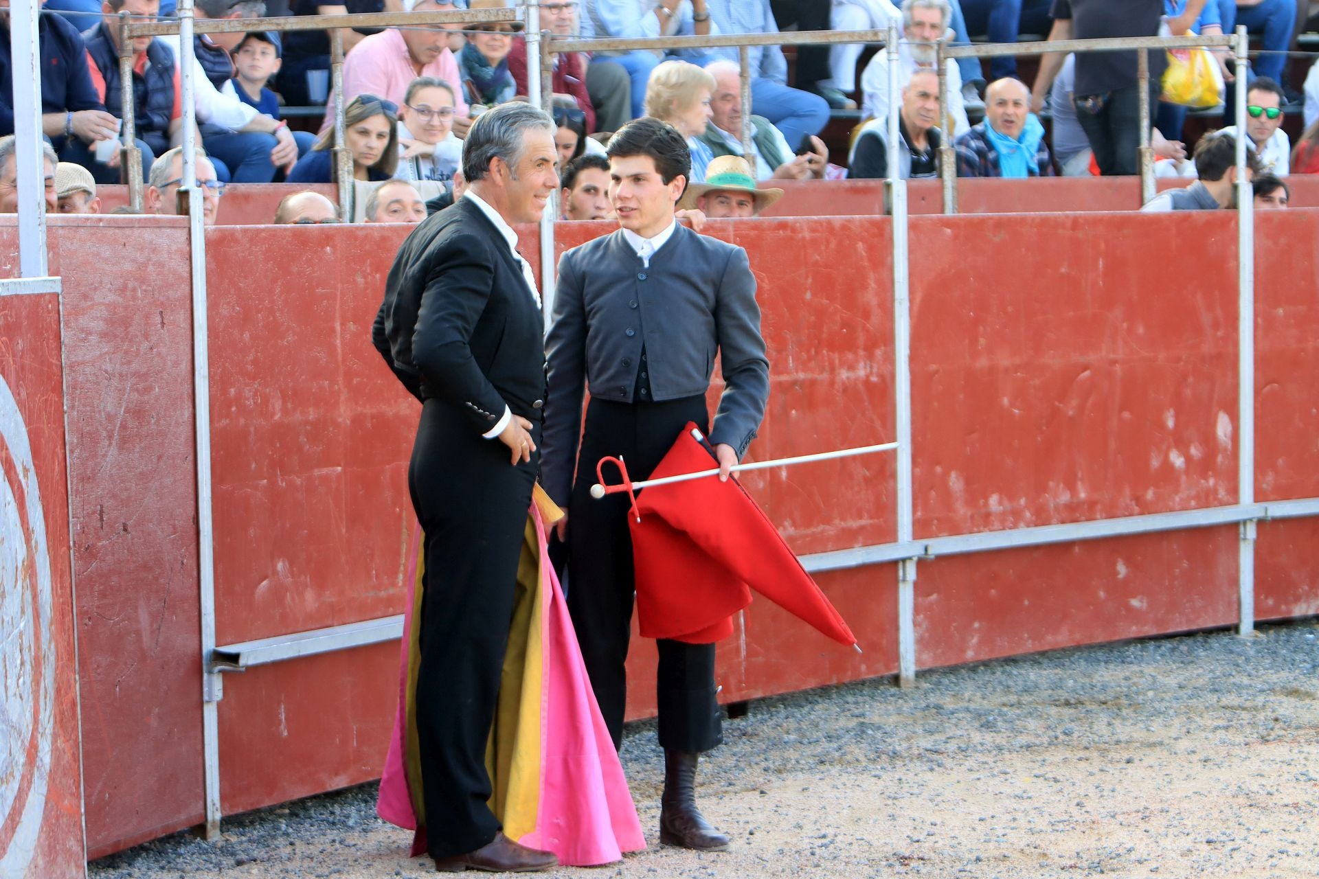 El festival taurino en La Lastrilla, en imágenes