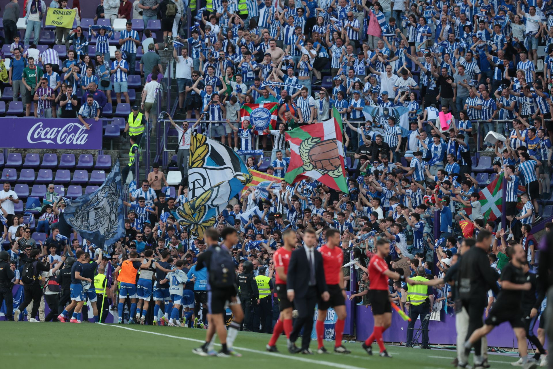 Las imágenes del partido entre el Real Valladolid y el Alavés