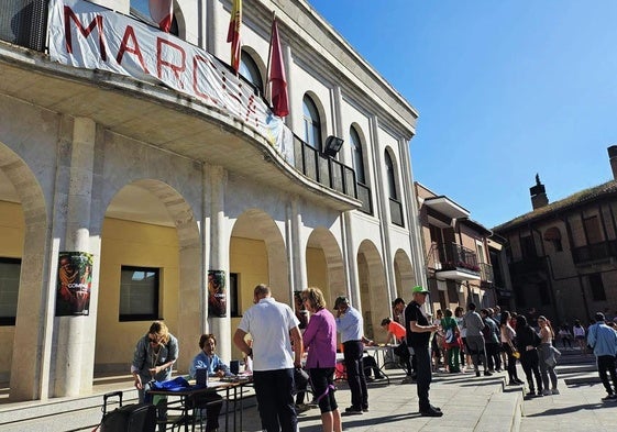 Participantes en la XXXII Marcha de Manos Unidas de Íscar.