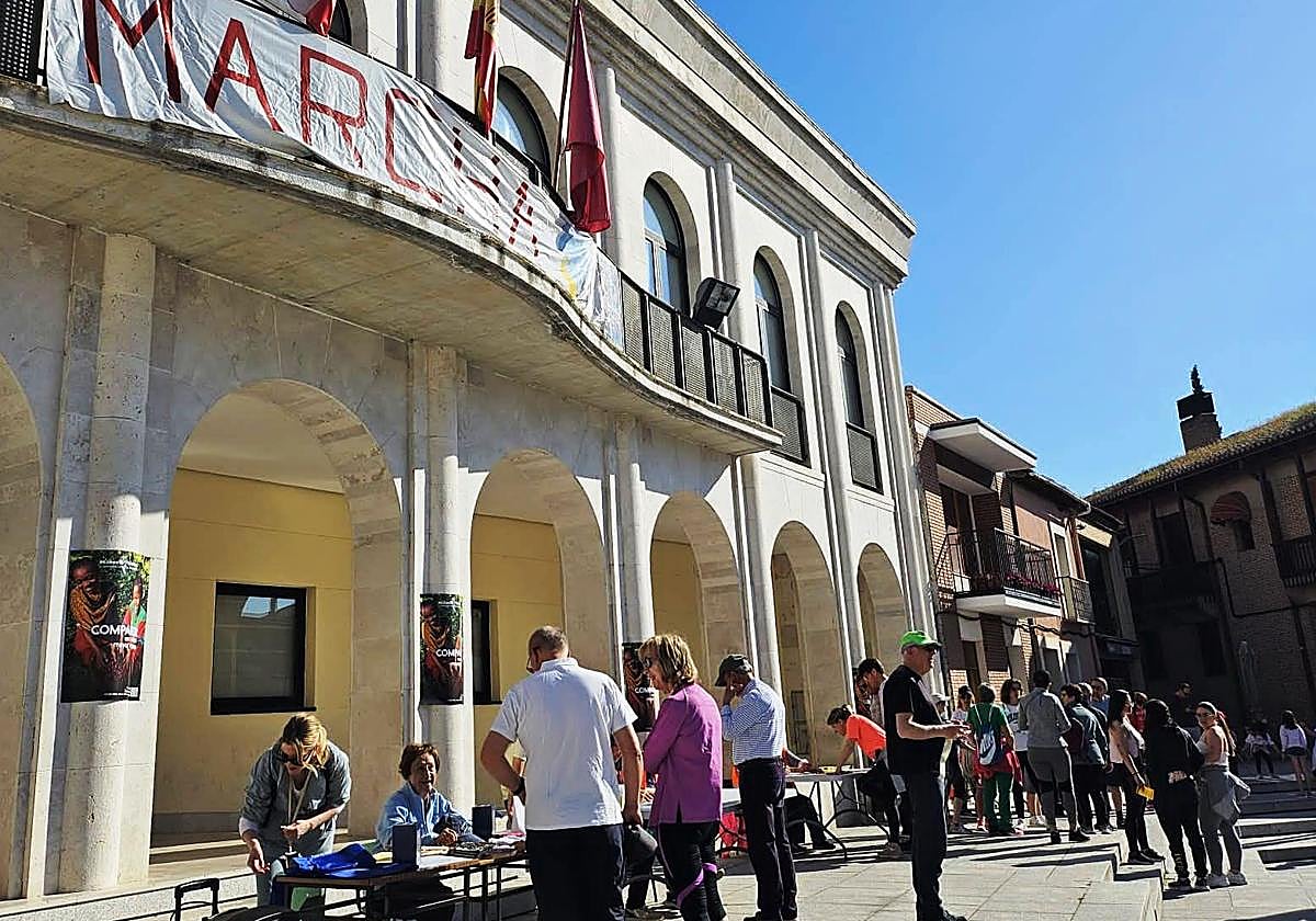 Participantes en la XXXII Marcha de Manos Unidas de Íscar.