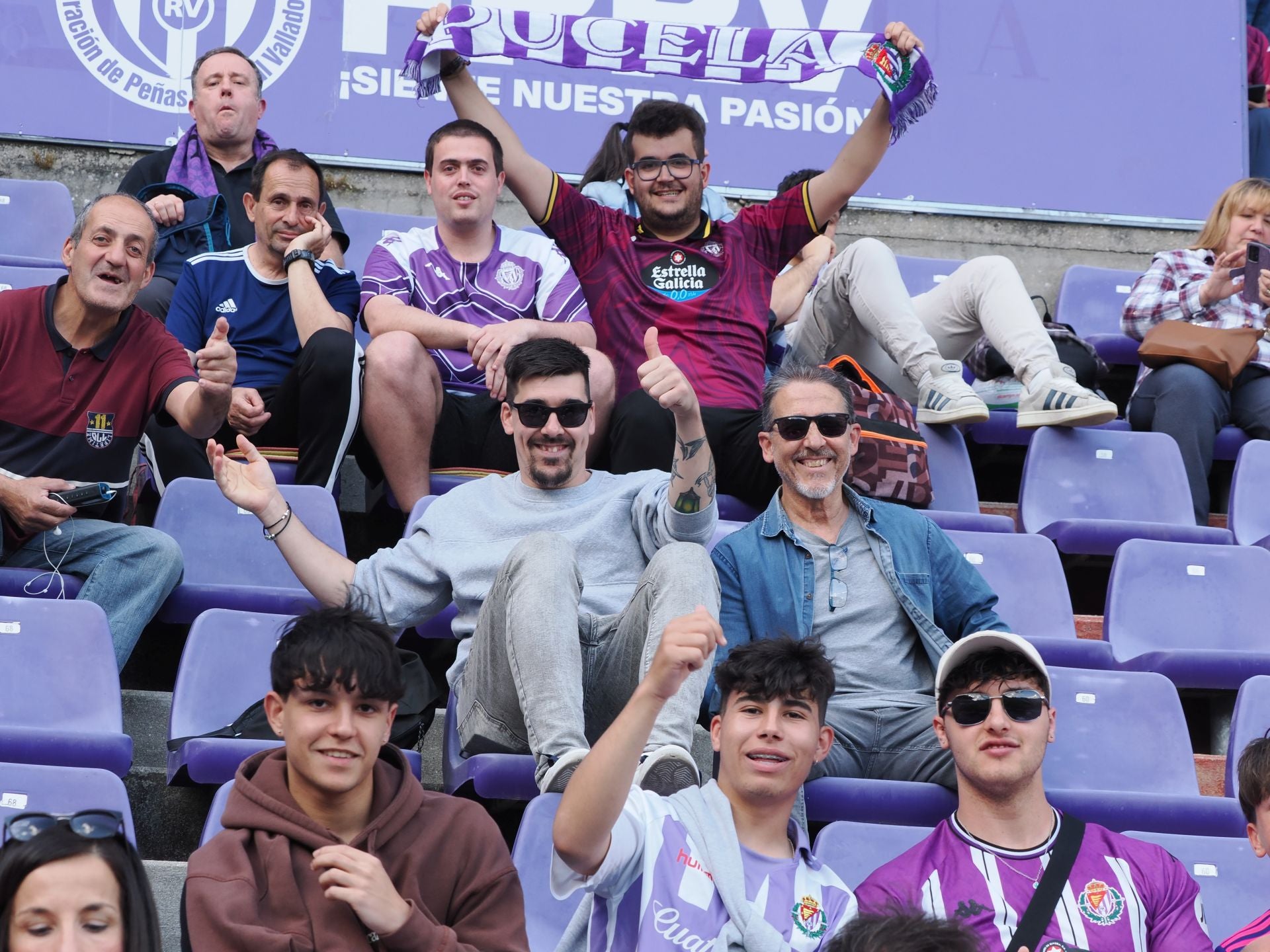 Búscate en la grada del estadio José Zorrilla (1/4)