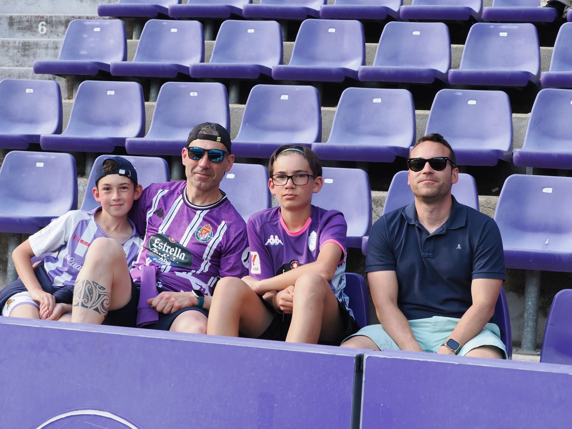 Búscate en la grada del estadio José Zorrilla (2/4)