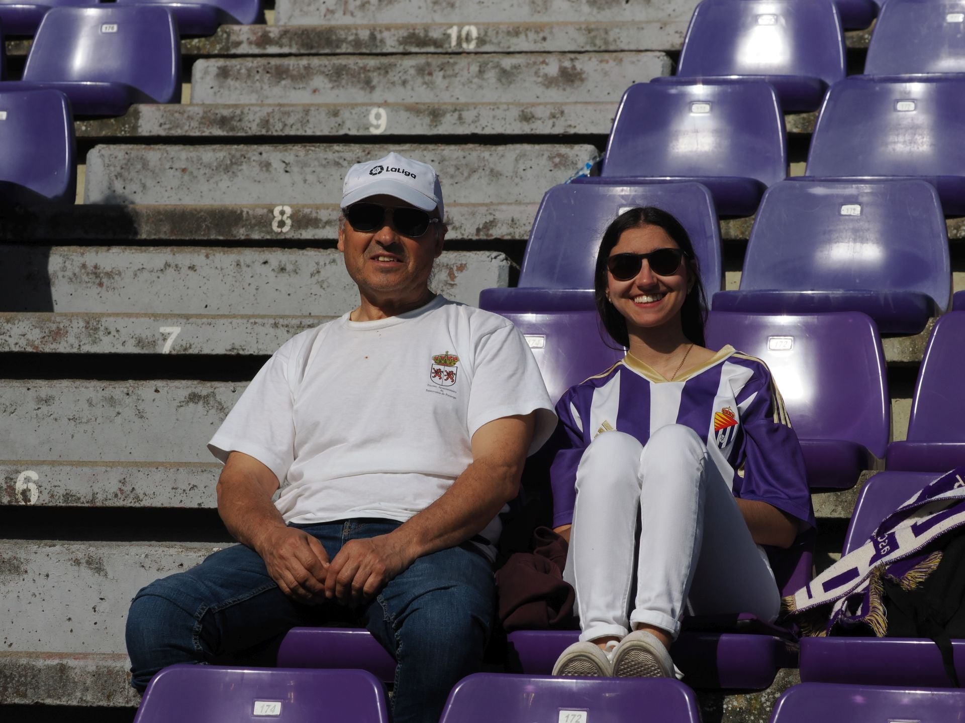 Búscate en la grada del estadio José Zorrilla (2/4)