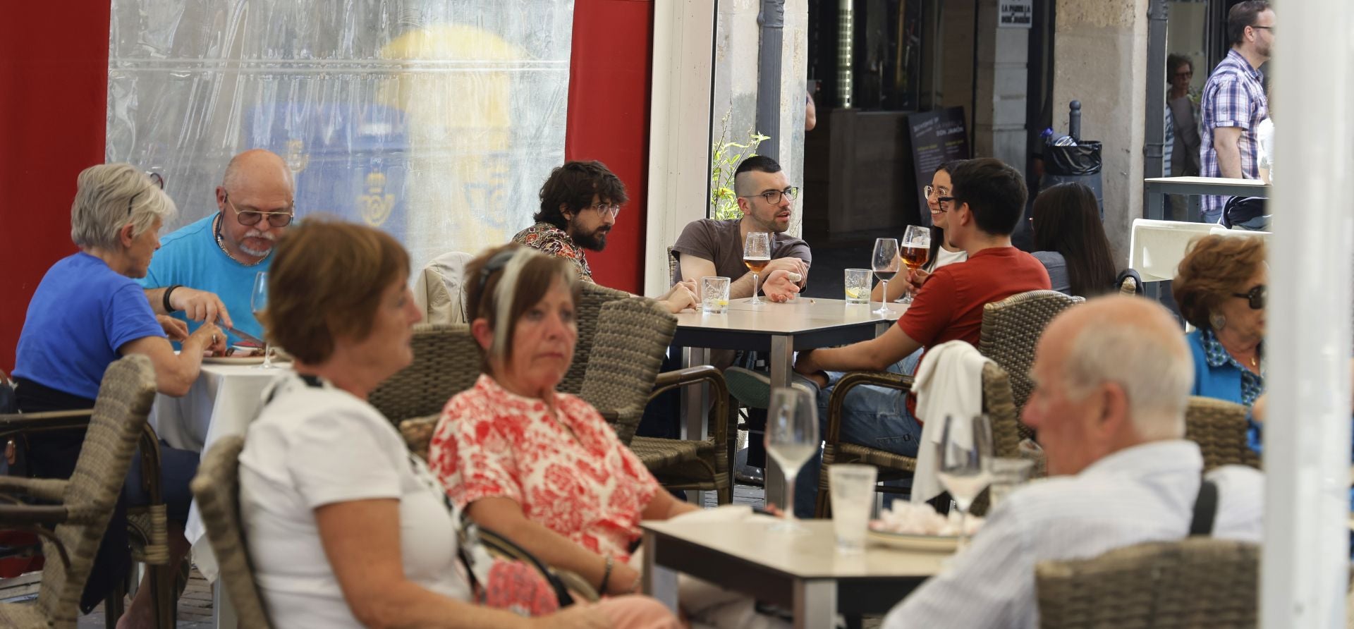 Las buenas temperaturas reactivan la hostelería en Palencia