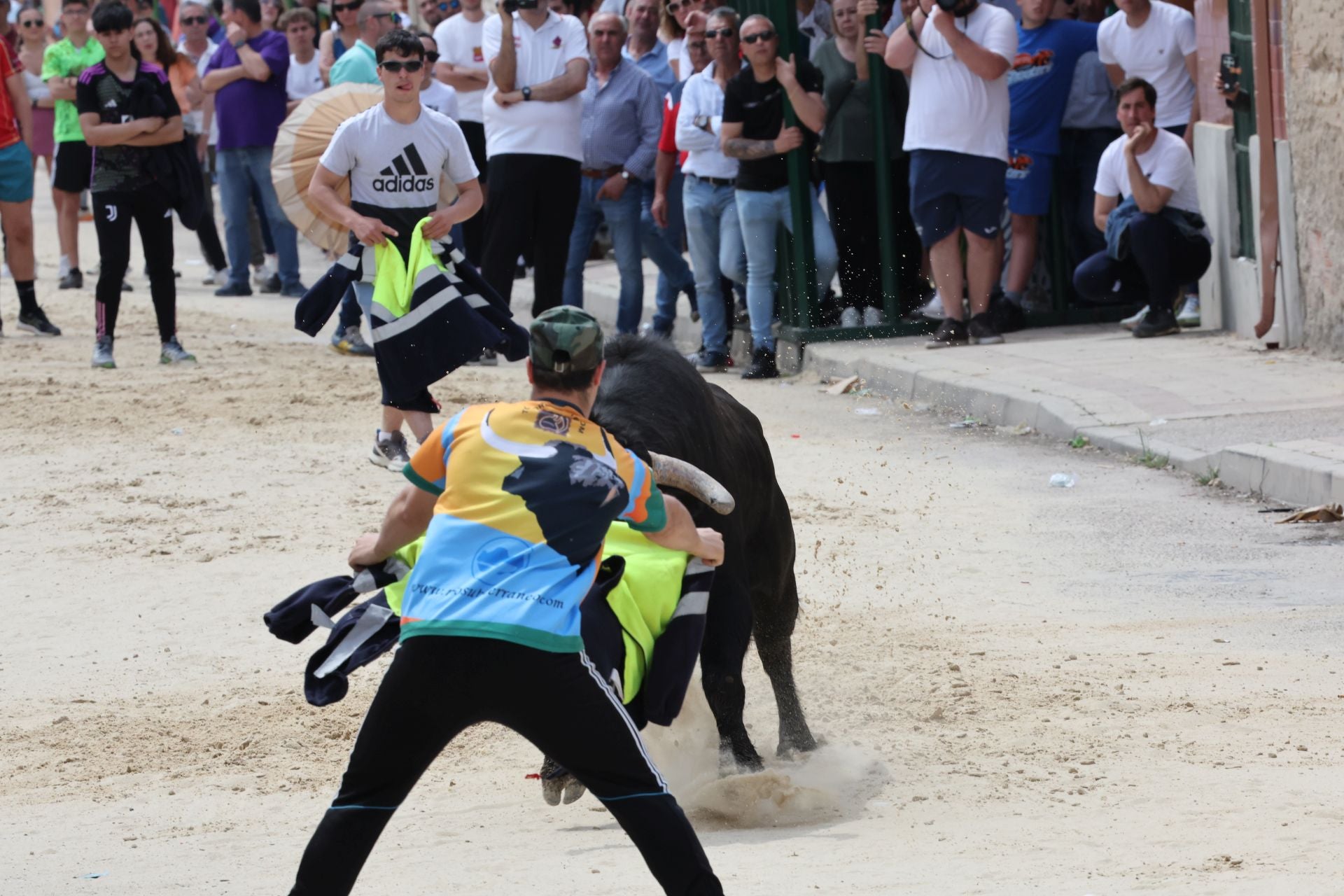 Encierro del domingo por la mañana en Valdestillas