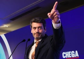 André Ventura, líder de Chega, en la noche electoral.