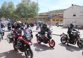 Un grupo de moteros este fin de semana en Cuéllar.