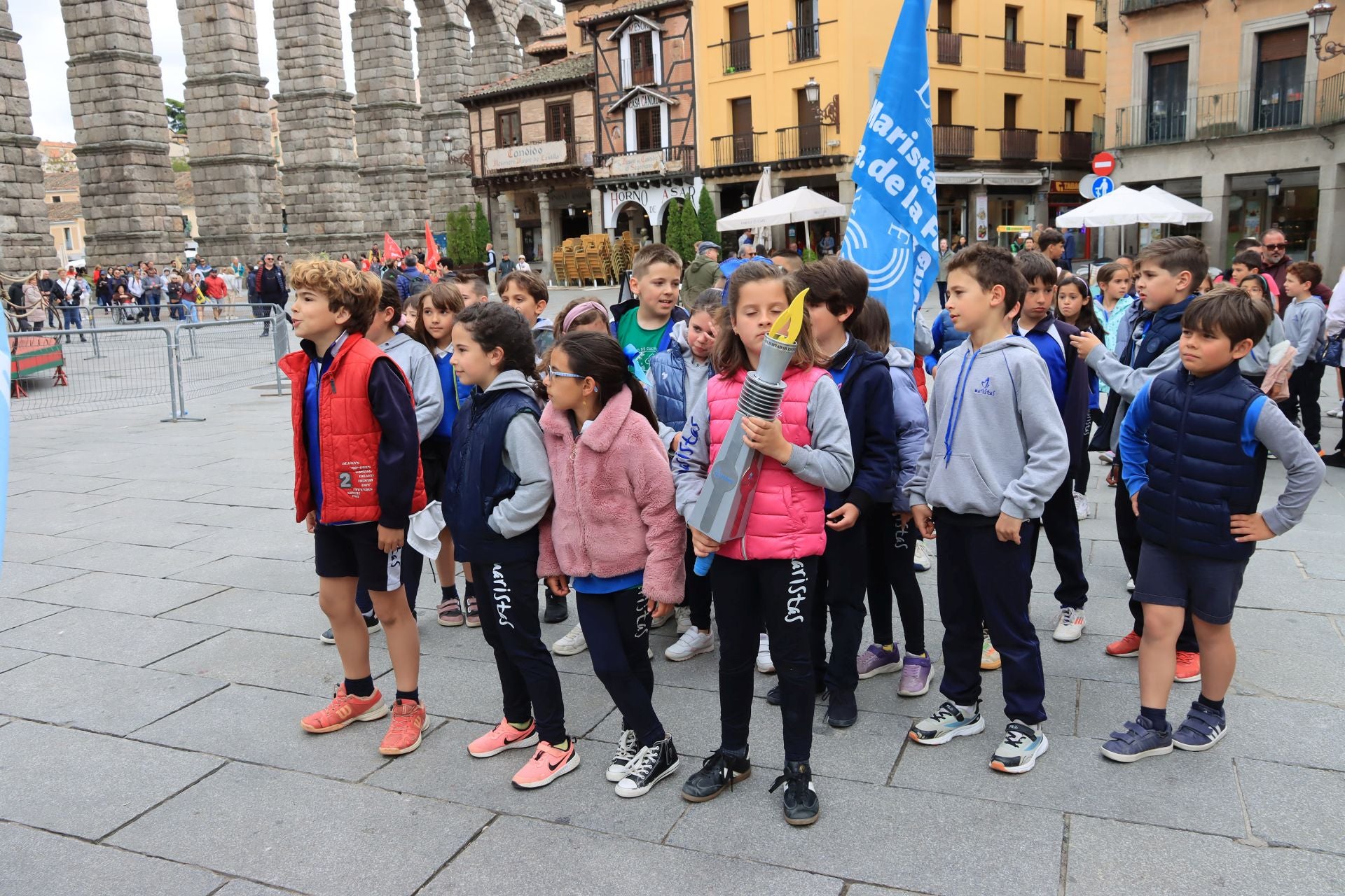 Fotos del encendido del pebetero de la olimpiada escolar de Segovia