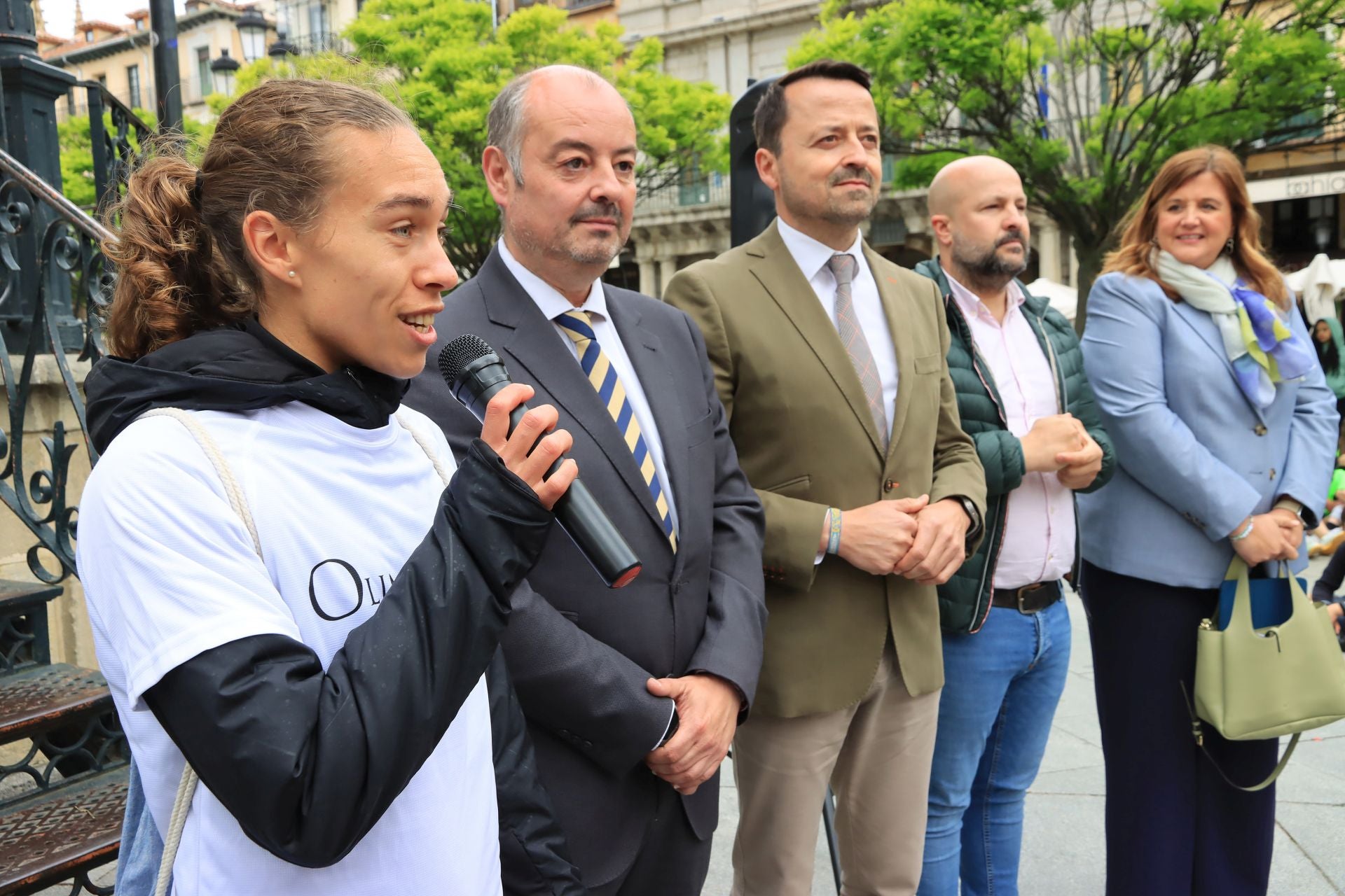 Fotos del encendido del pebetero de la olimpiada escolar de Segovia