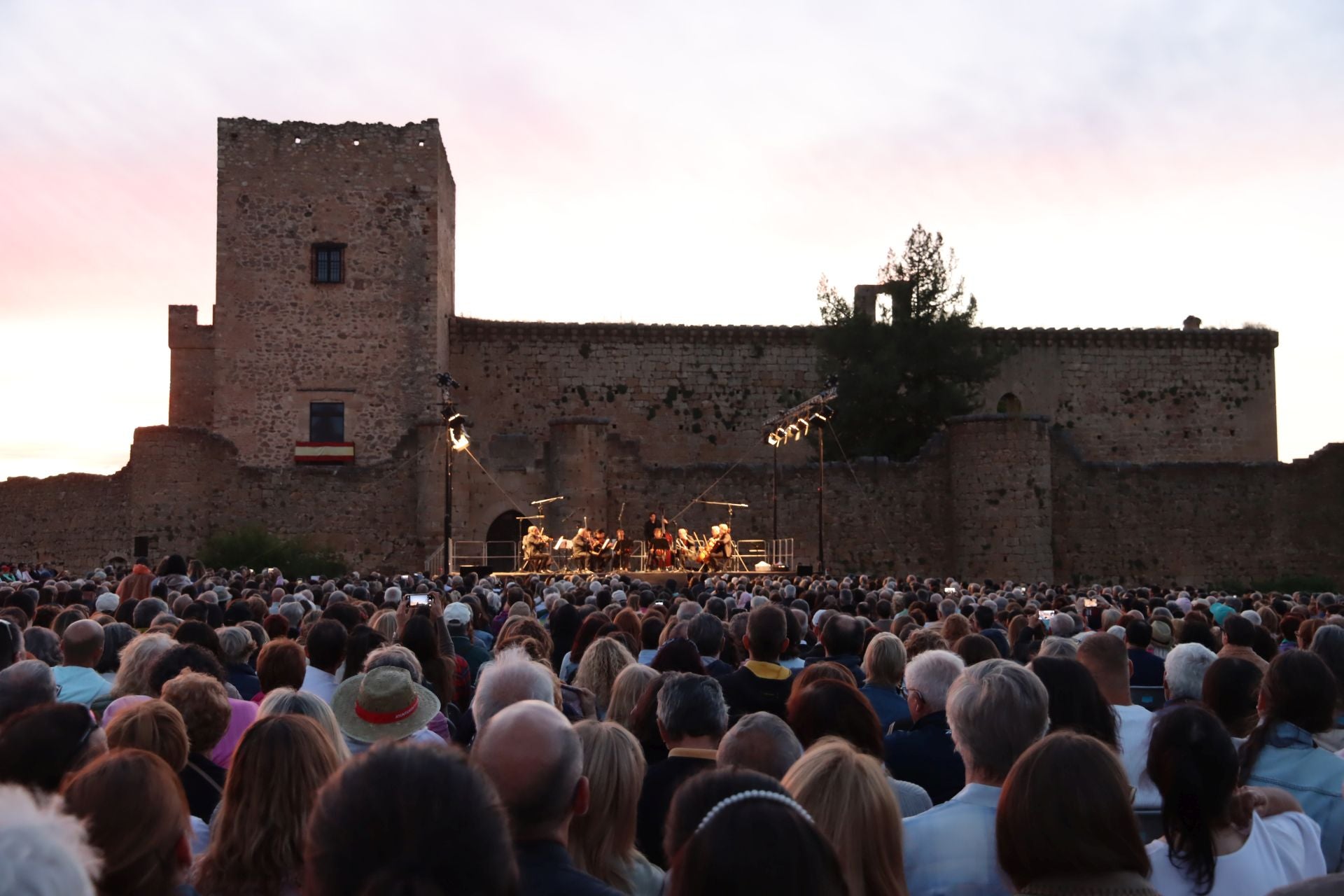 Desvelados los conciertos de las velas de Pedraza 2025