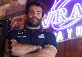 Diego Merino posa en El Barco, sede del VRAC.