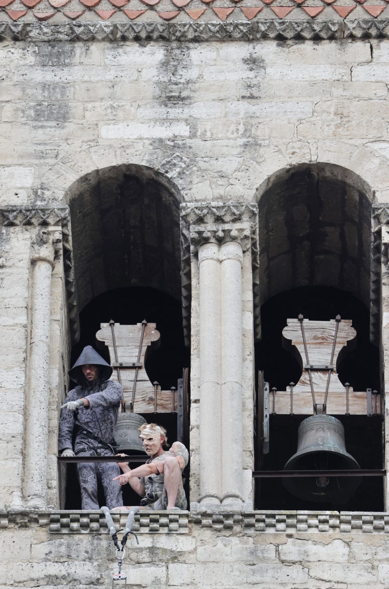 Las imágenes de la actuación de Quasimodo y Esmeralda en La Antigua