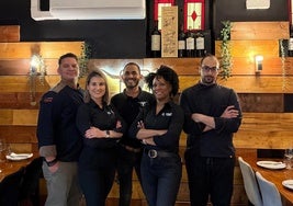 El equipo del Restaurante Bar El Toro.