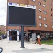 Panel de tráfico instalado en la entrada de la avenida de Santander.
