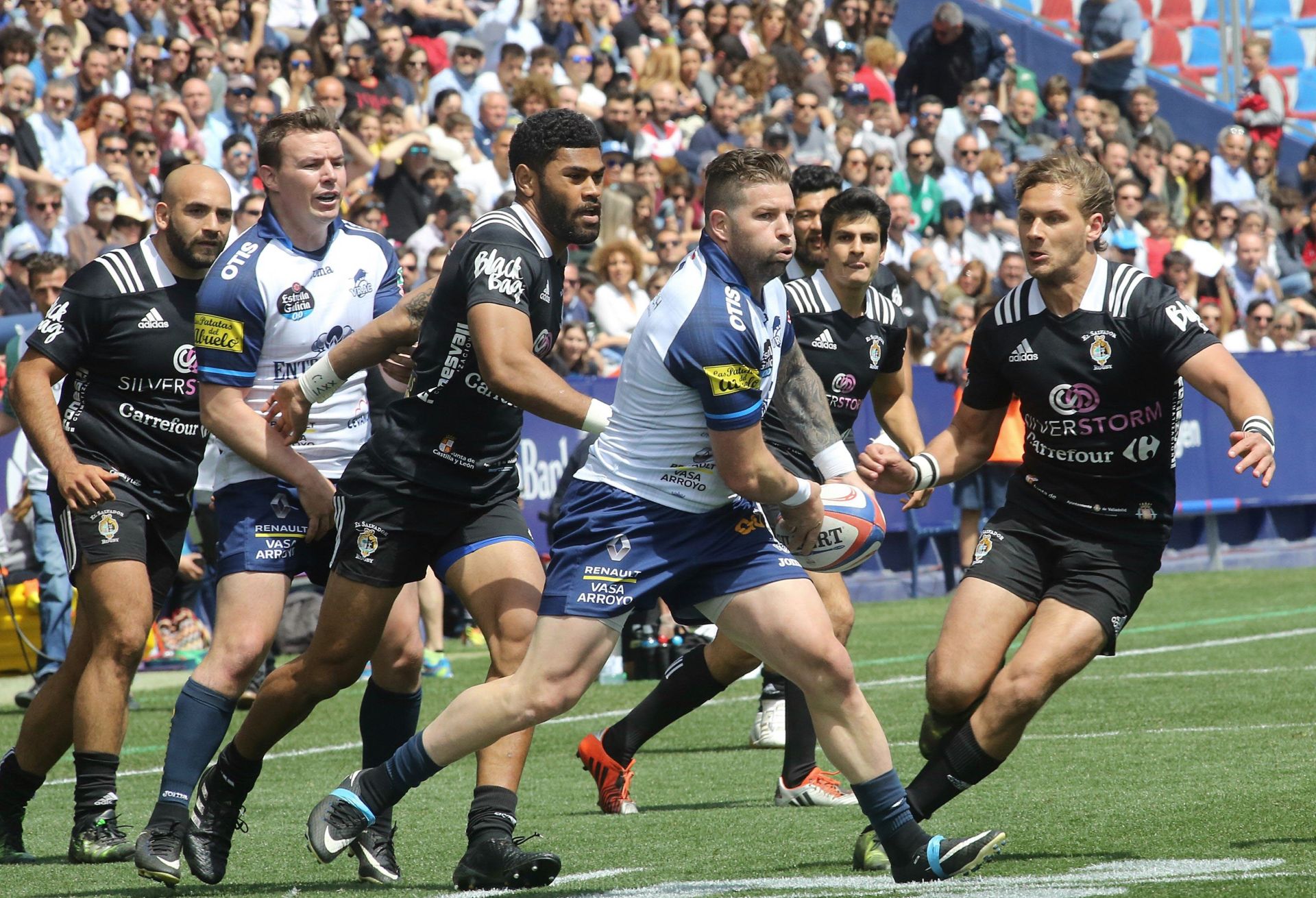 Fotografías de la final de la Copa del Rey de rugby entre el Vrac Quesos Entrepinares y el SilverStorm El Salvador disputada en Valencia