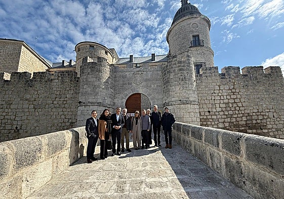 Ayuntamiento de Simancas y la Fundación Monumental de México firman un acuerdo de colaboración para atraer turistas.