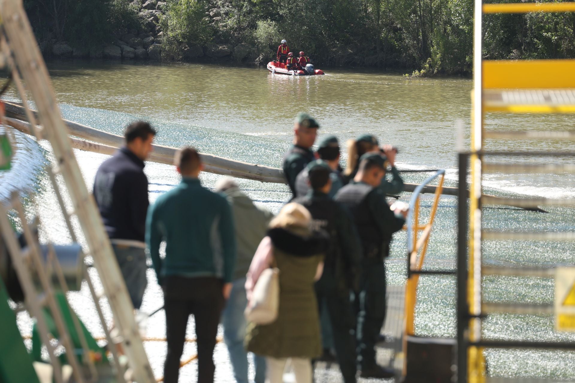 Imágenes de la búsqueda del pescador vallisoletano