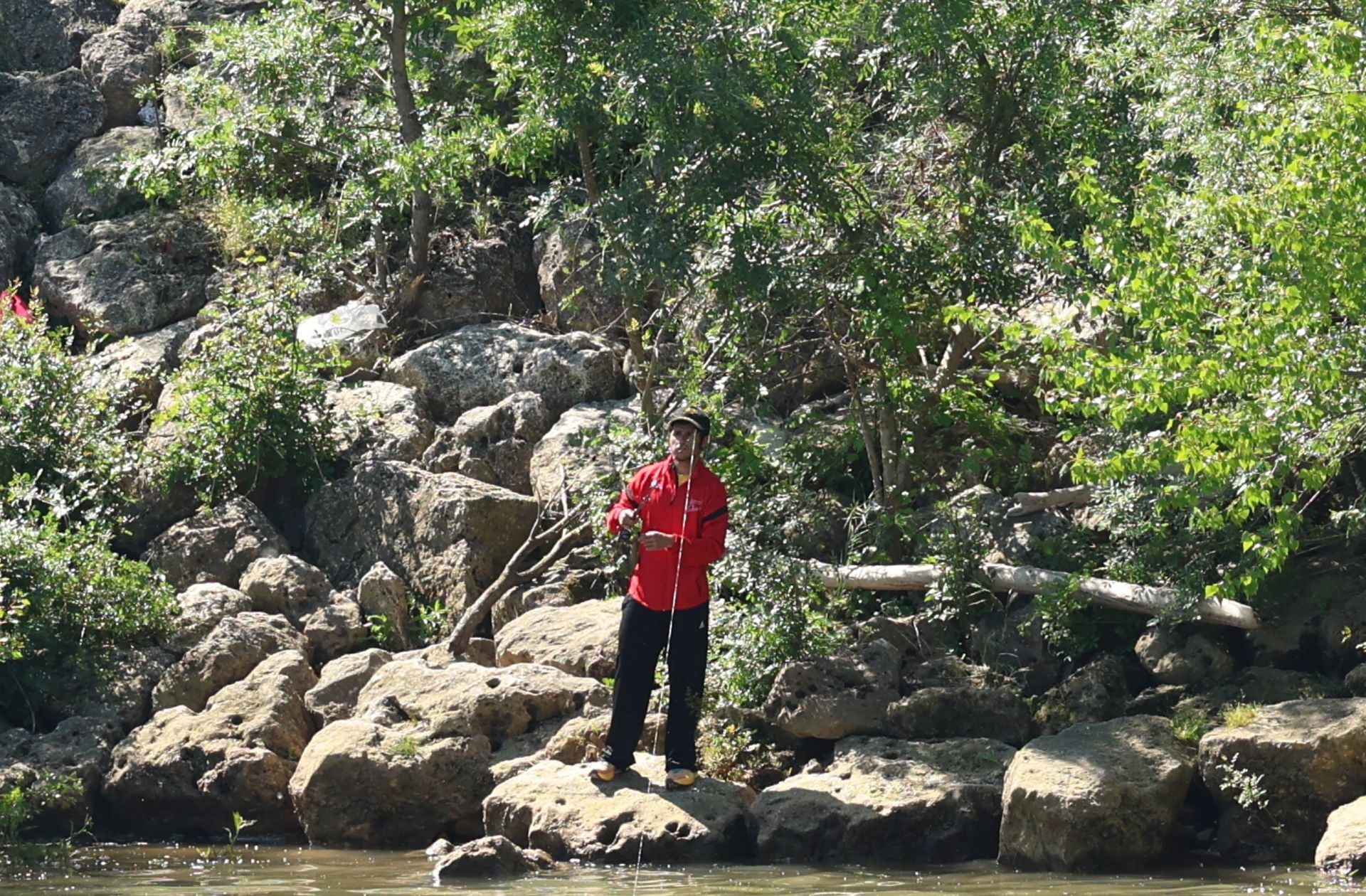 Imágenes de la búsqueda del pescador vallisoletano