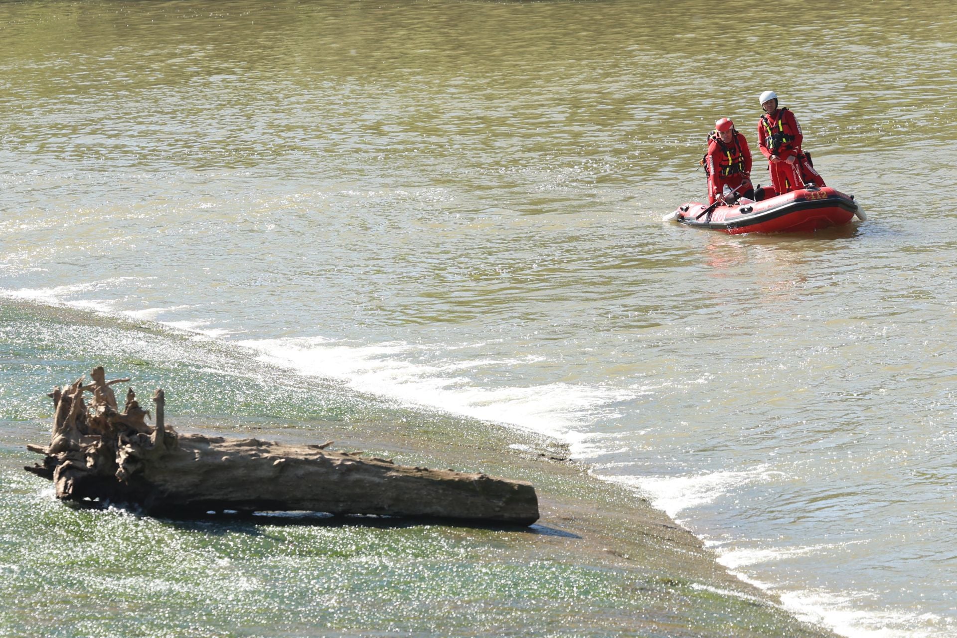 Imágenes de la búsqueda del pescador vallisoletano