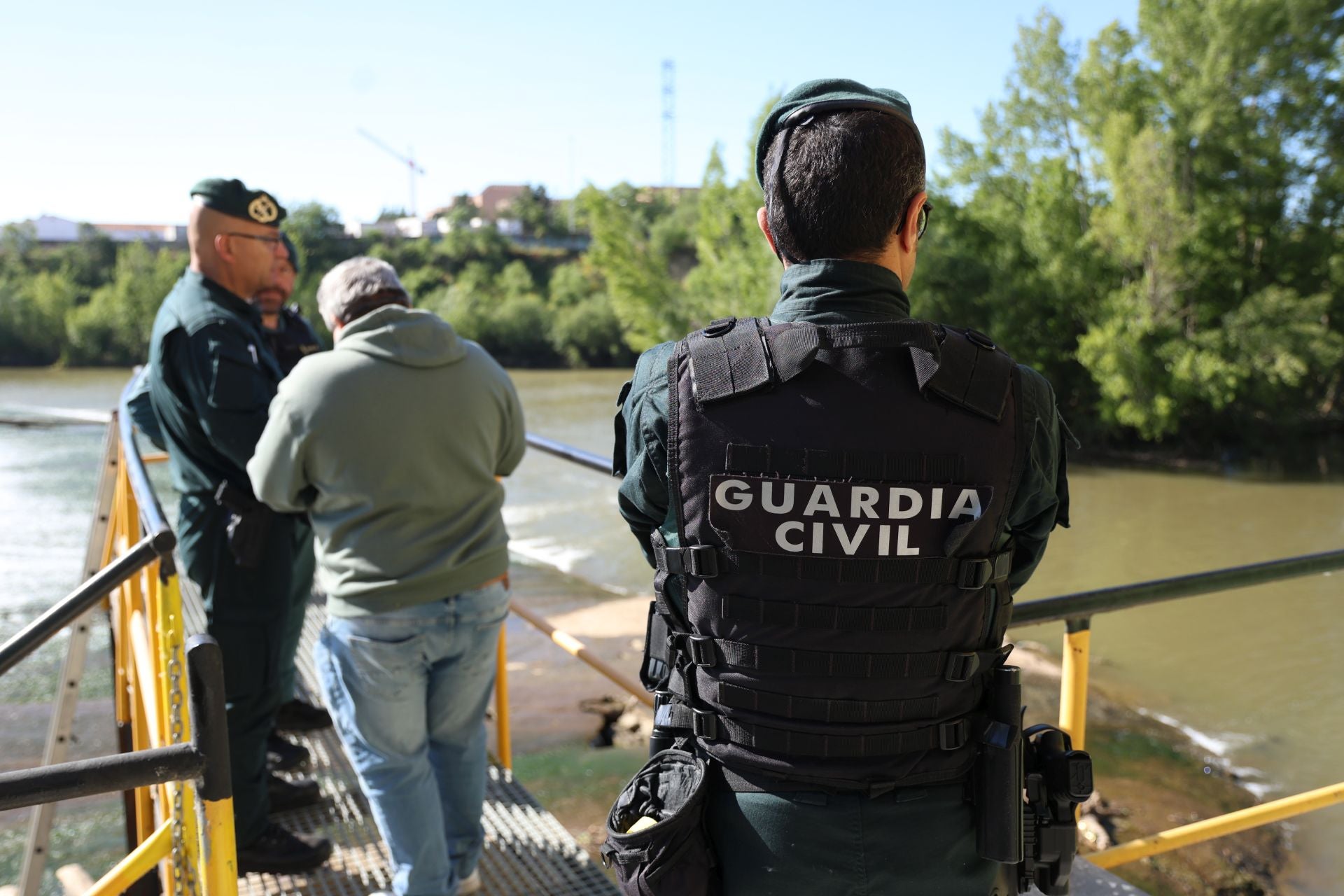 Imágenes de la búsqueda del pescador vallisoletano