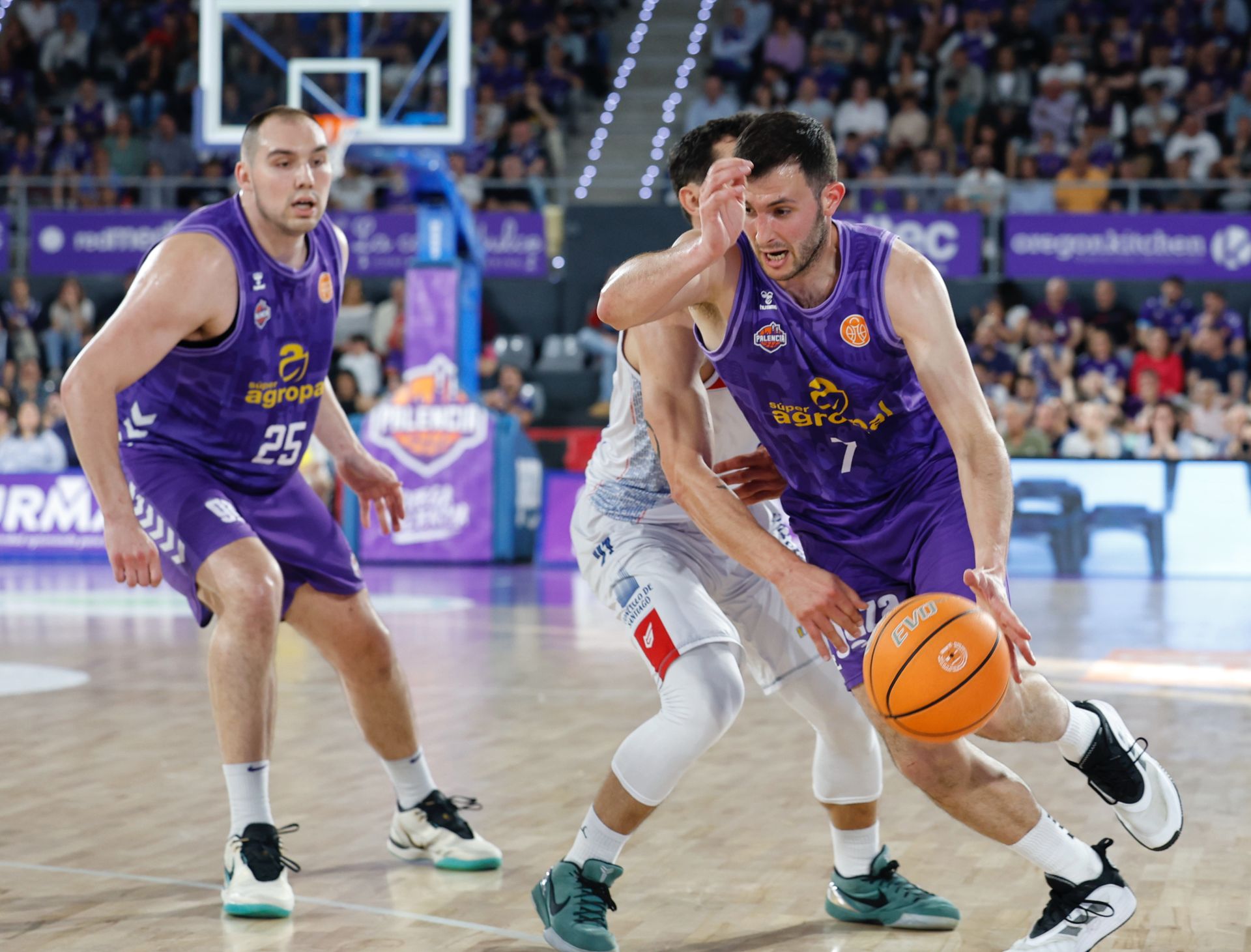 Súper Agropal Palencia 101-94 Obradoiro