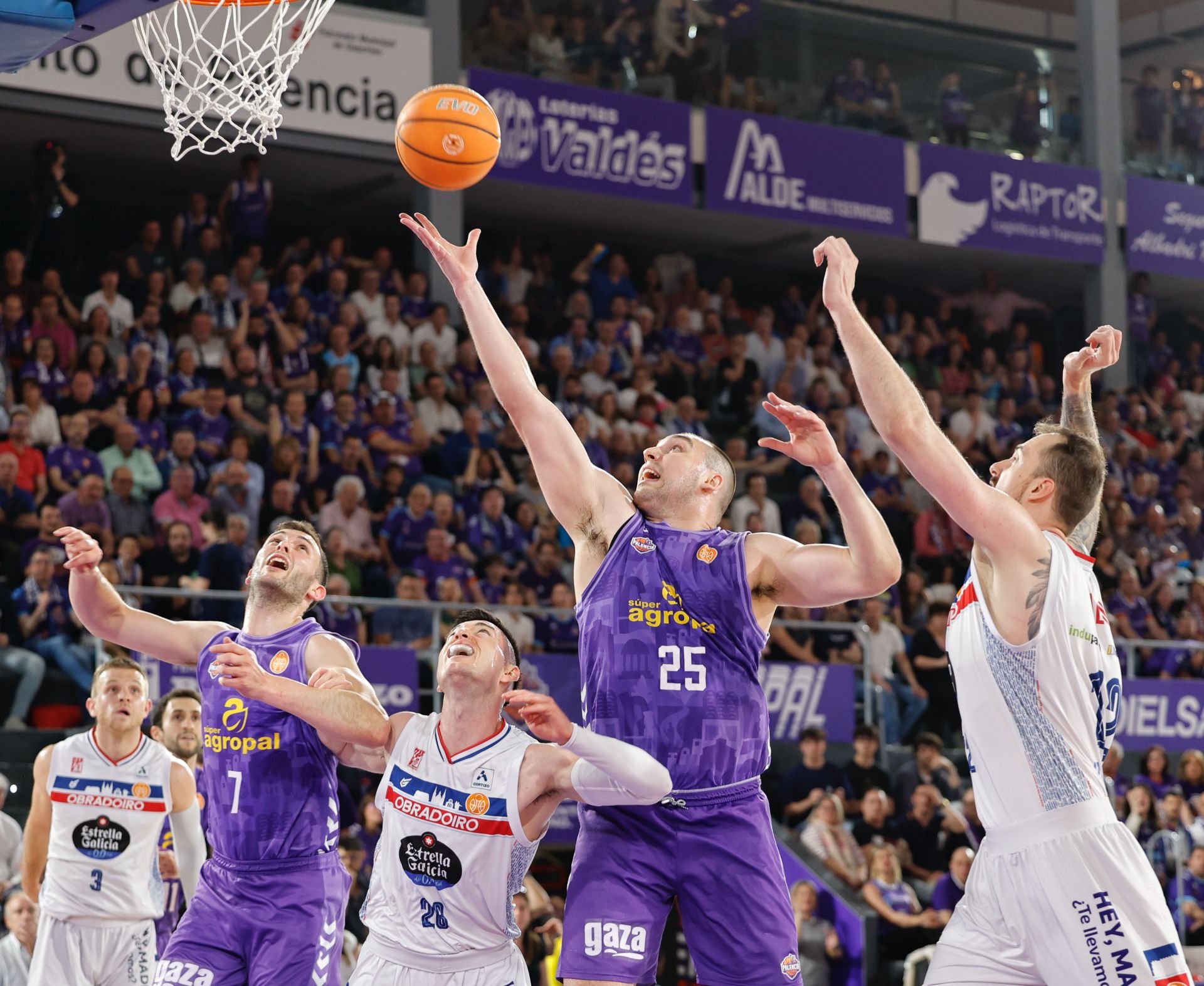 Súper Agropal Palencia 101-94 Obradoiro