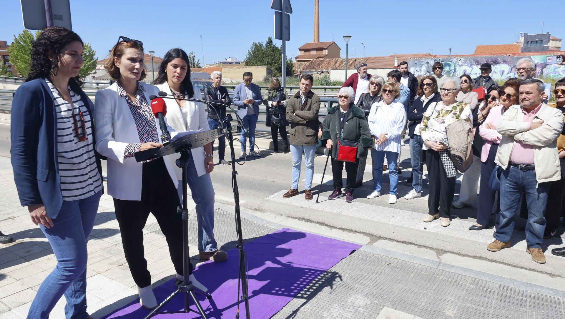 Palencia ya tiene una calle dedicada a Pilar Estébanez