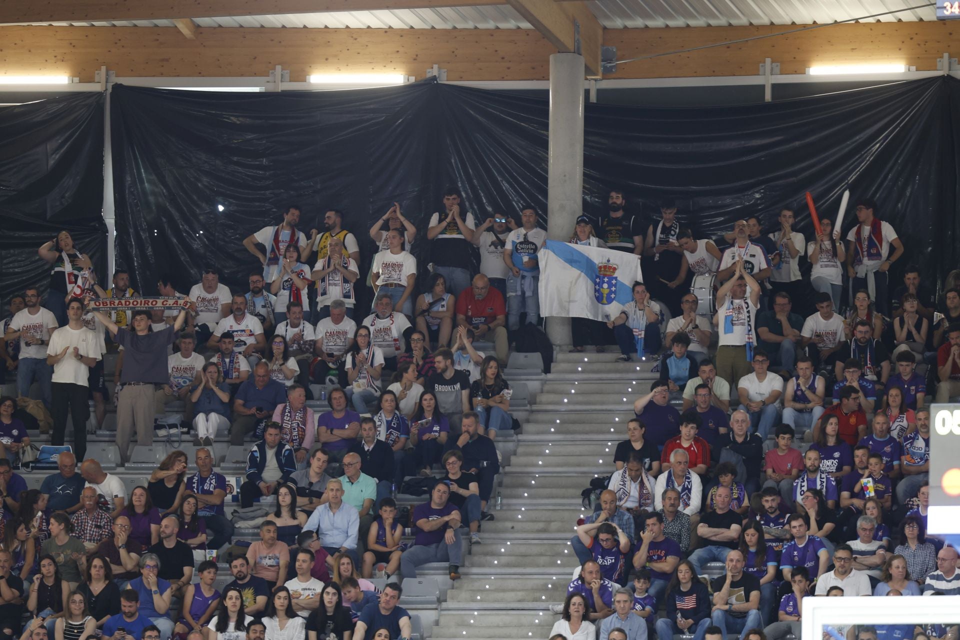 Así ha animado la afición palentina al Súper Agropal ante el Obradoiro