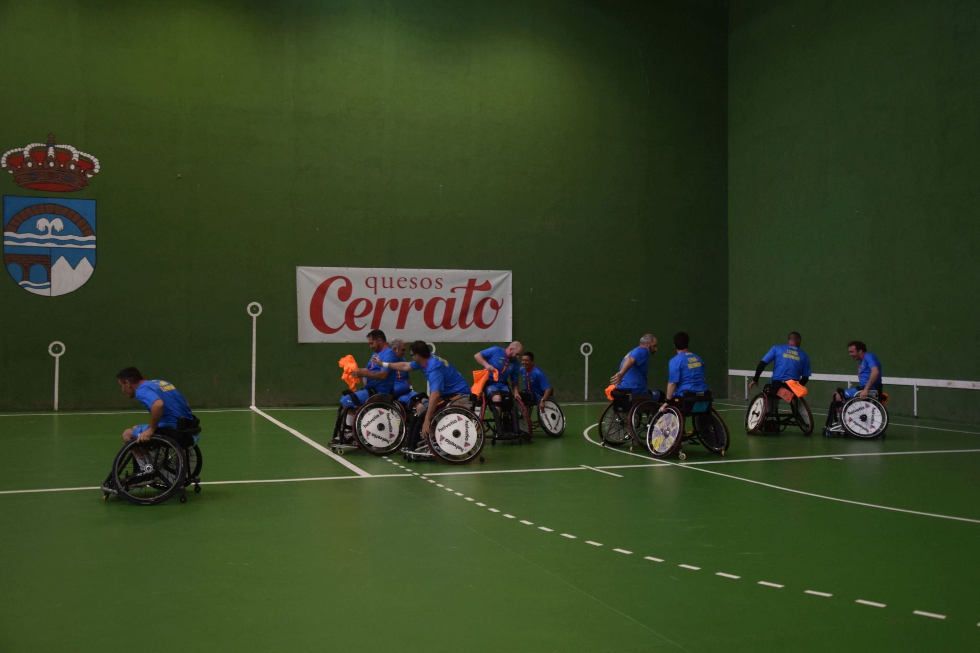 La selección española de balonmano en silla de ruedas se entrena en Velilla